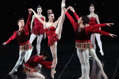 Rubies-cor-George-Balanchine-∏-The-George-Balanchine-Trust-ph-Brescia-e-Amisano-∏Teatro-alla-Scala-al-centro-Maria-Celeste-Losa-5